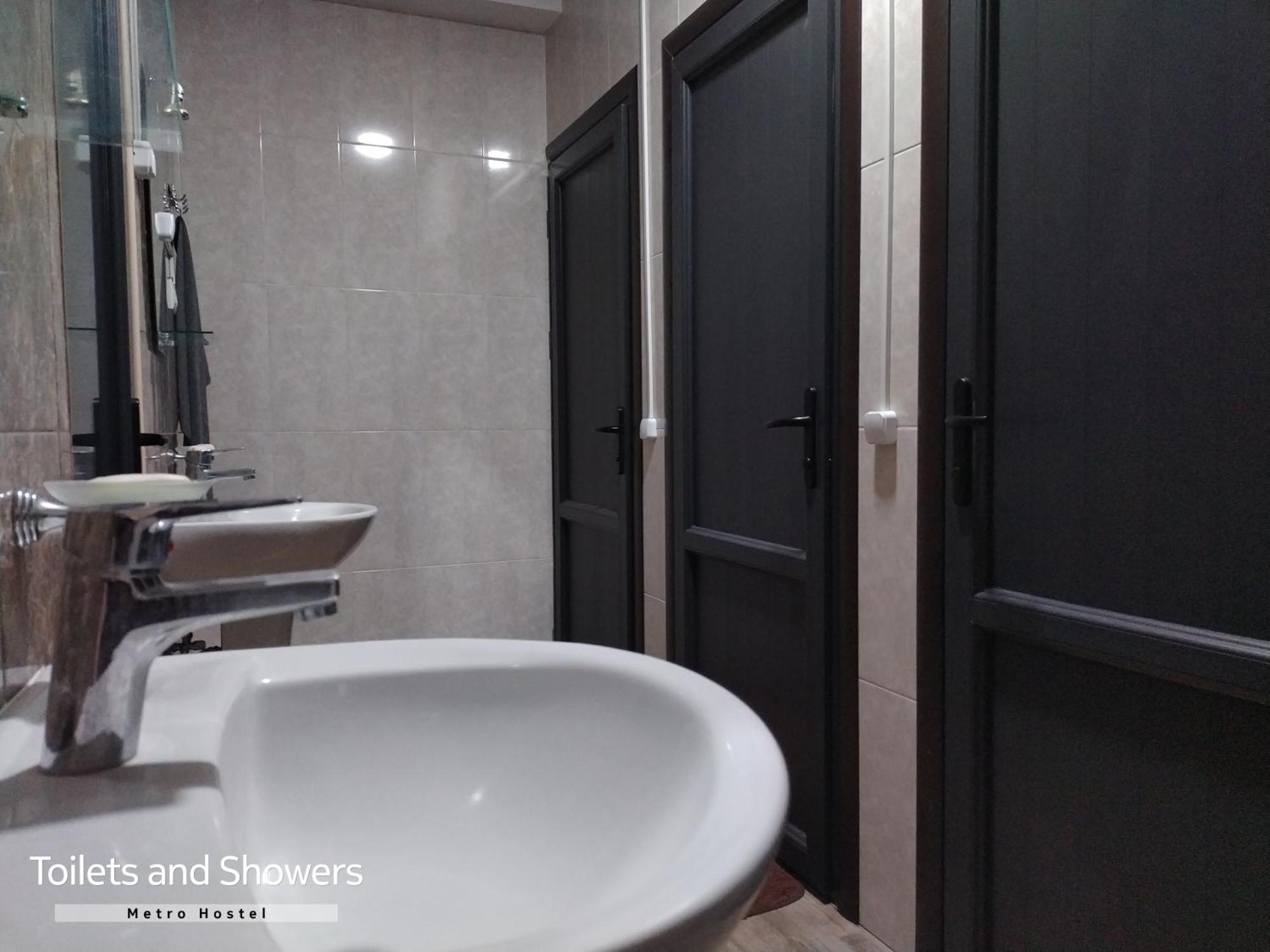 Metro Hostel Erywań Zewnętrze zdjęcie