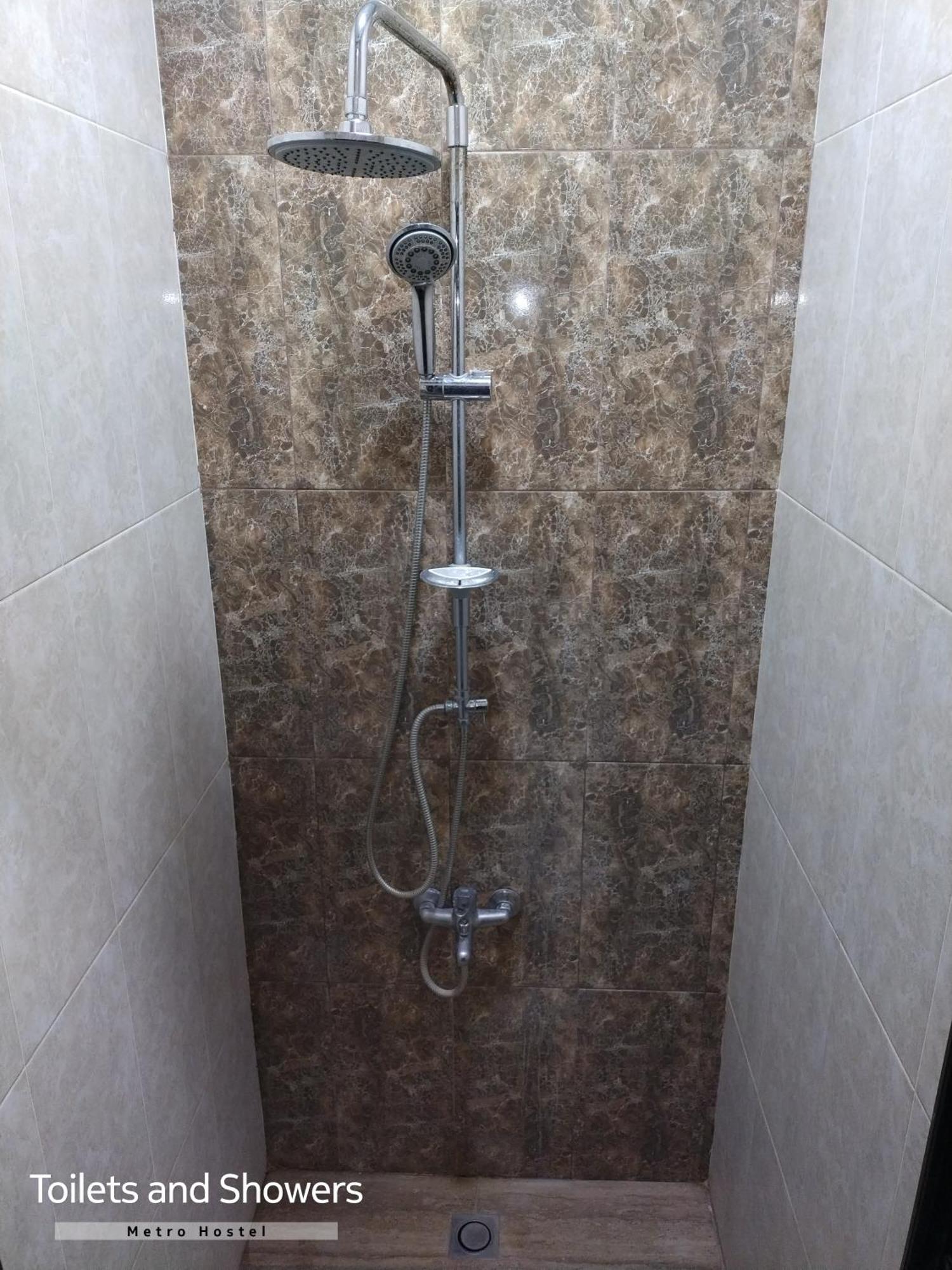 Metro Hostel Erywań Zewnętrze zdjęcie