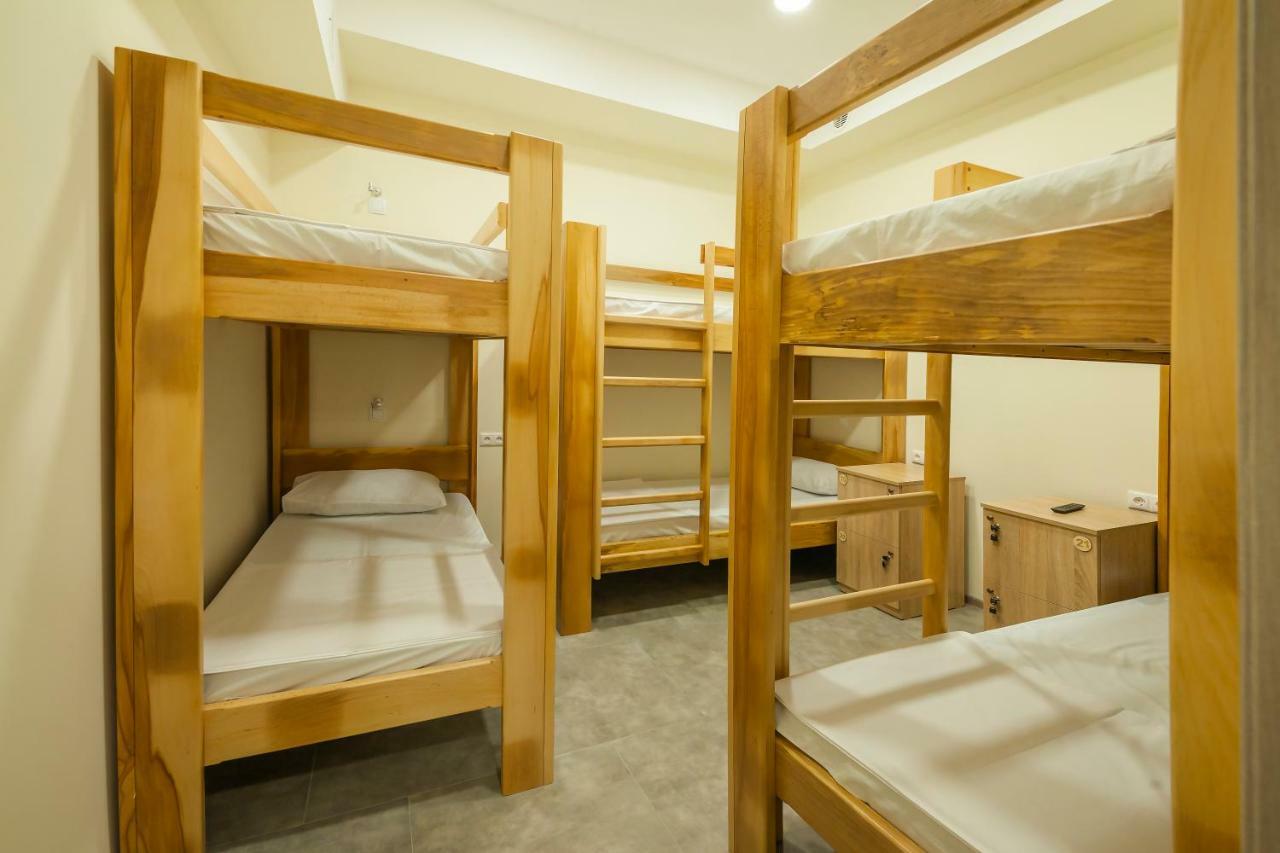 Metro Hostel Erywań Zewnętrze zdjęcie