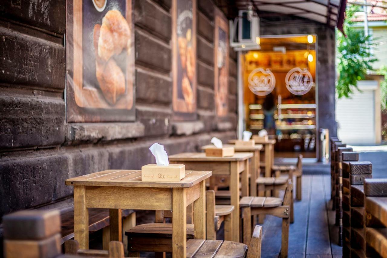 Metro Hostel Erywań Zewnętrze zdjęcie