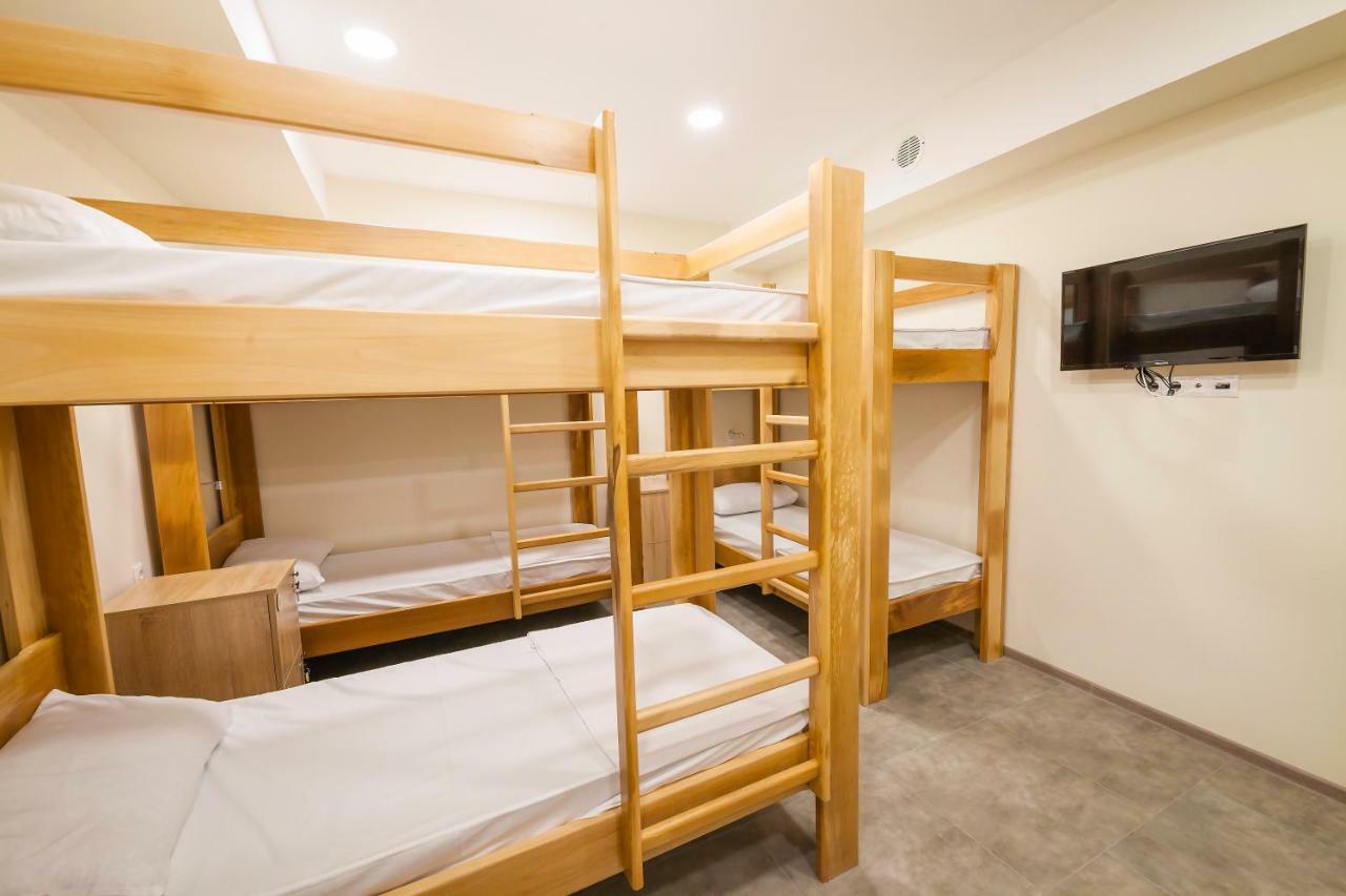 Metro Hostel Erywań Zewnętrze zdjęcie